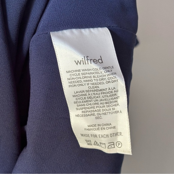 Aritzia Wilfred Laken Mini Chiffon Dress in Navy Floral Pattern - Picture 12 of 13